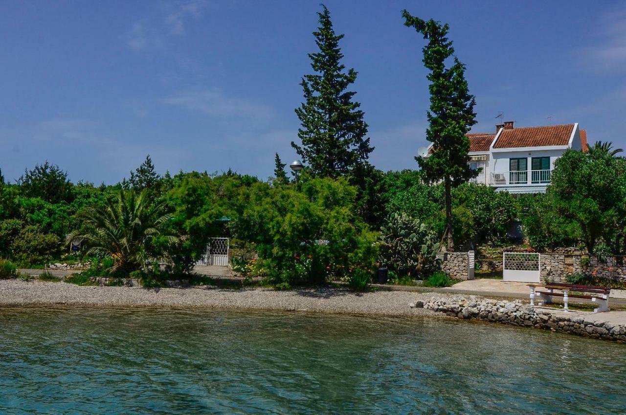Holiday Home Lovište Exterior foto